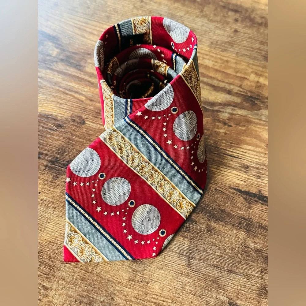 Metropolitan Museum of Art Mens Silk Necktie - Globe & Stars Print